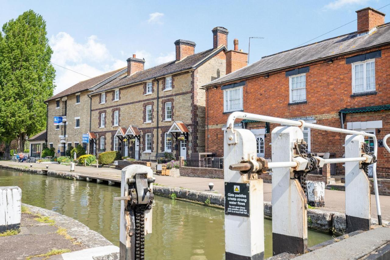 4 Canalside Cottages Тоустер Екстер'єр фото
