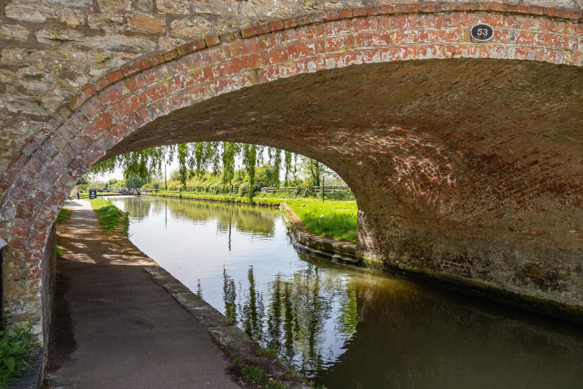 4 Canalside Cottages Тоустер Екстер'єр фото