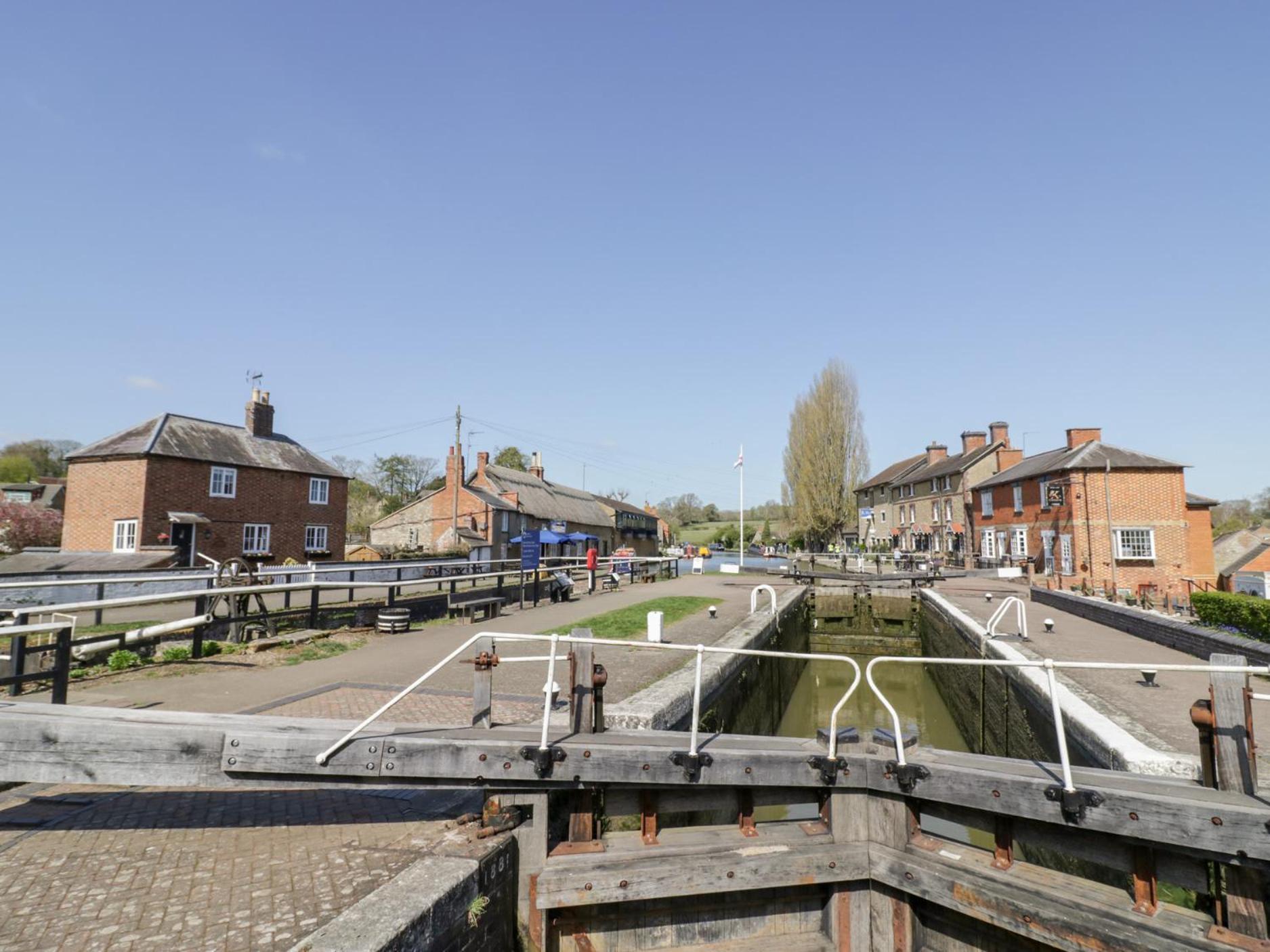4 Canalside Cottages Тоустер Екстер'єр фото